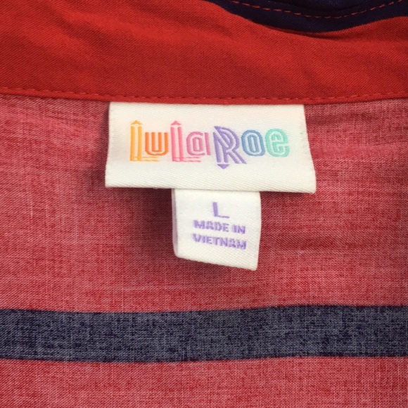 ❤️ Lularoe Amy Button-Up Shirt ❤️ - Picture 3 of 5